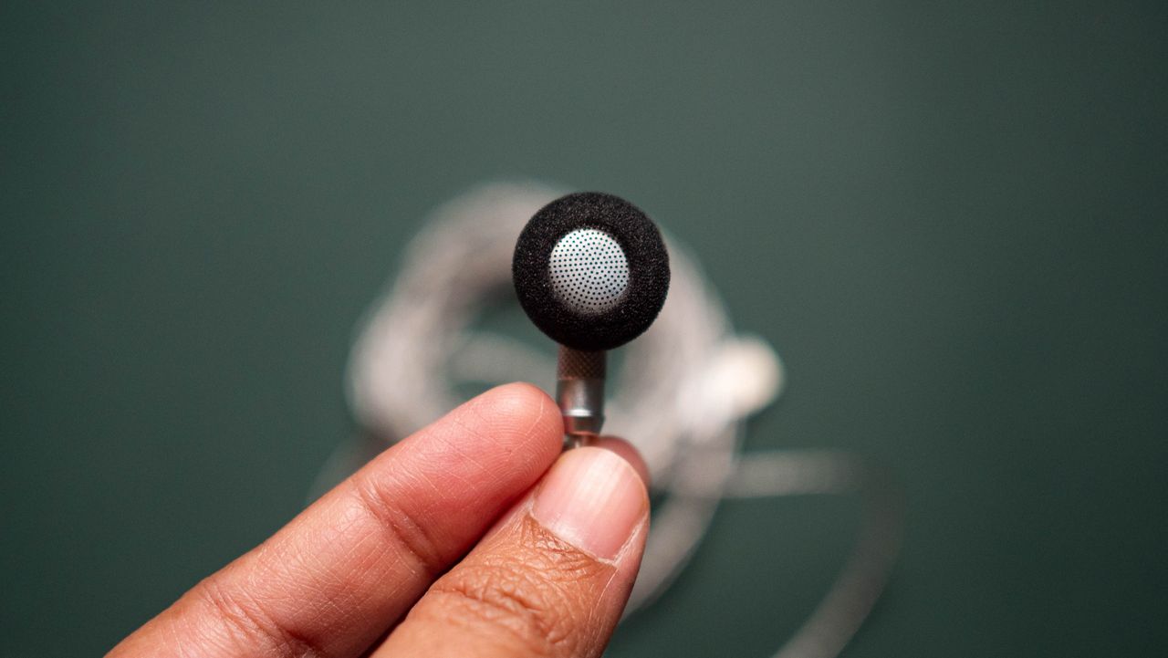 Sivga M260 flat-head buds