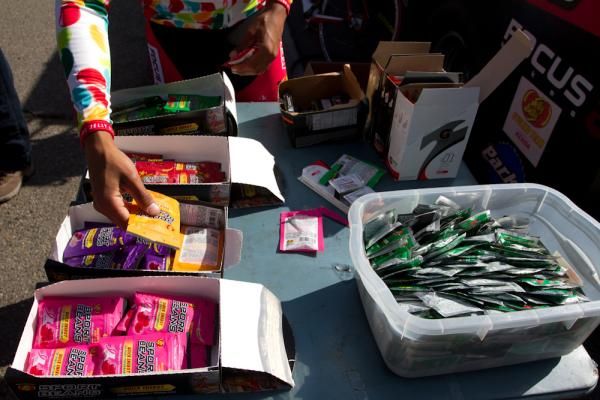 The Jelly Belly team makes regular use of the title sponsor's product, whether during rides or gifts to fans.
