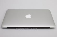 Apple 11-inch MacBook Air - A Review of the Apple 11-inch MacBook 