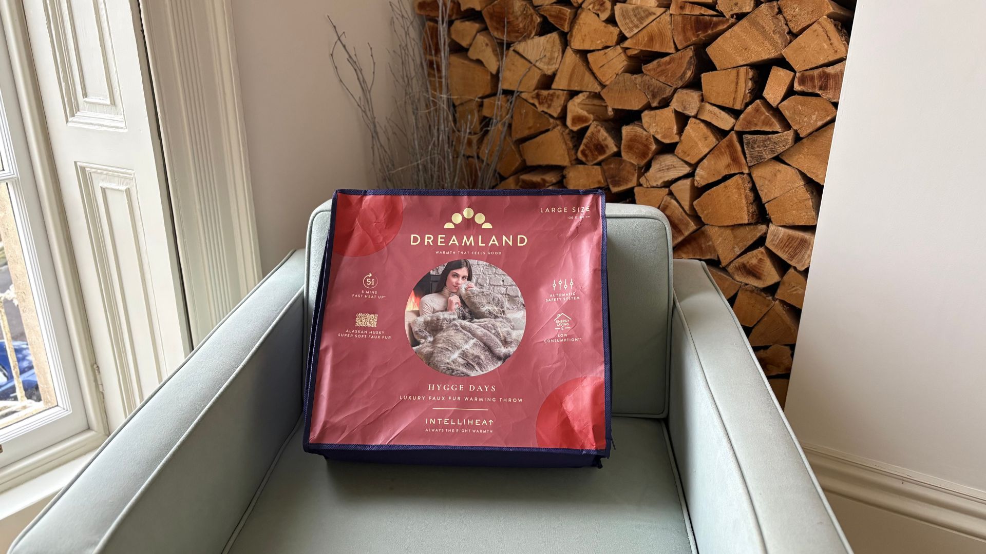 Testing the Hygge Days Luxury Faux Fur Warming Throw