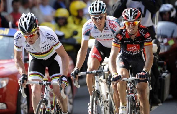 Cadel Evans (BMC Racing Team), Philippe Gilbert (Omega Pharma-Lotto) and Alejandro Valverde (Caisse d'Epargne) on the Saint-Nicholas at Liege-Bastogne-Liege