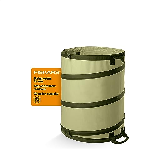 Fiskars Kangaroo Collapsible Garden Bag With Heavy Duty Hardshell Bottom for Yard Waste, 30 Gallon Reusable Container for Lawn Care and Gardening