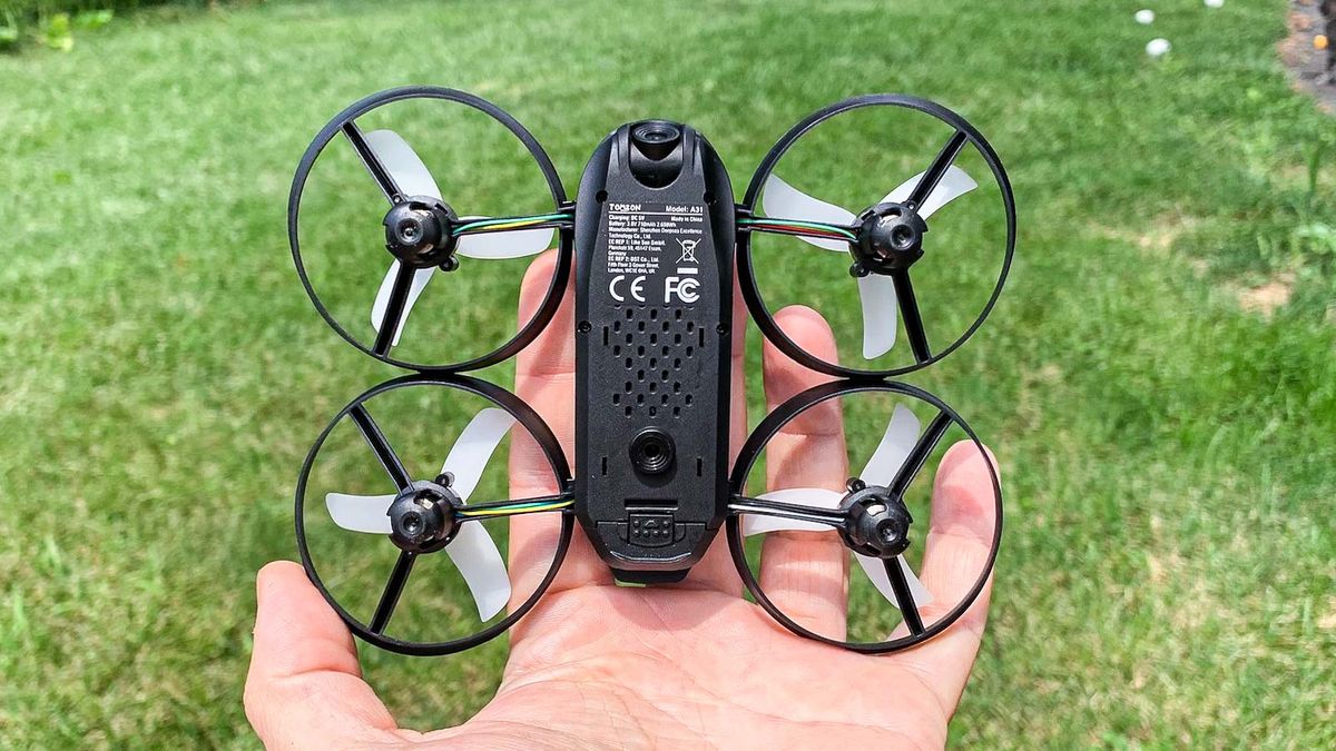 Tomzon A31 Flying Pig drone review