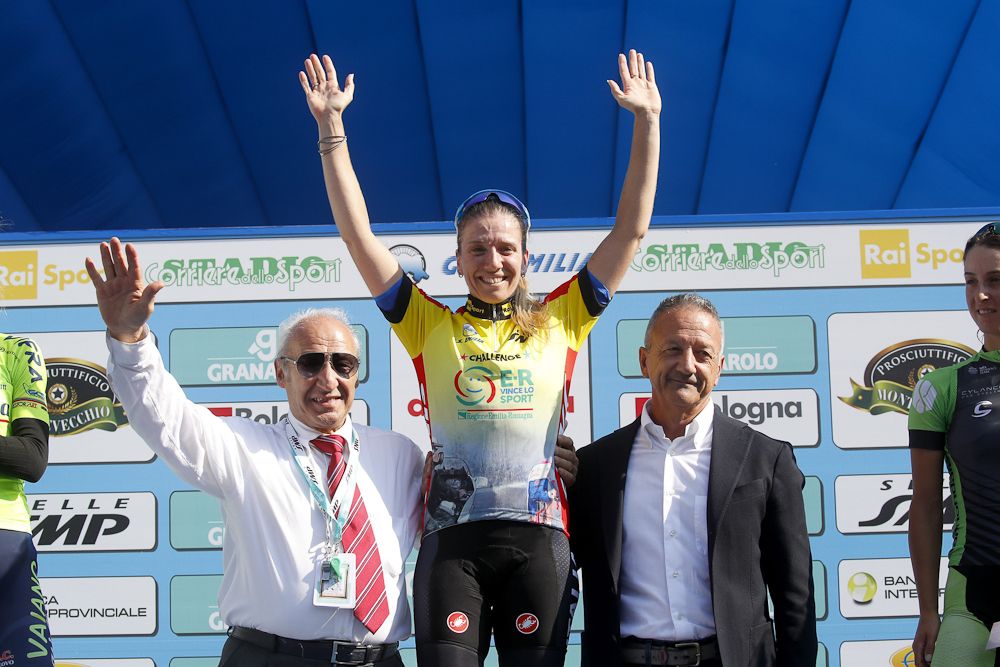 Tatiana Guderzo on the Giro dell'Emilia Donne podium