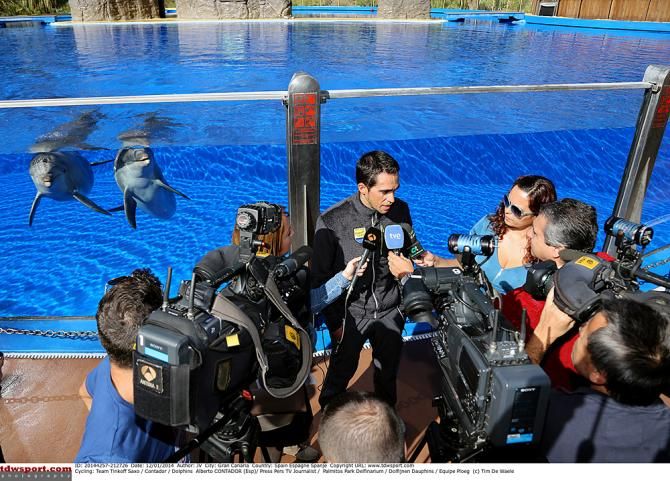 Alberto Contador speaks to the press