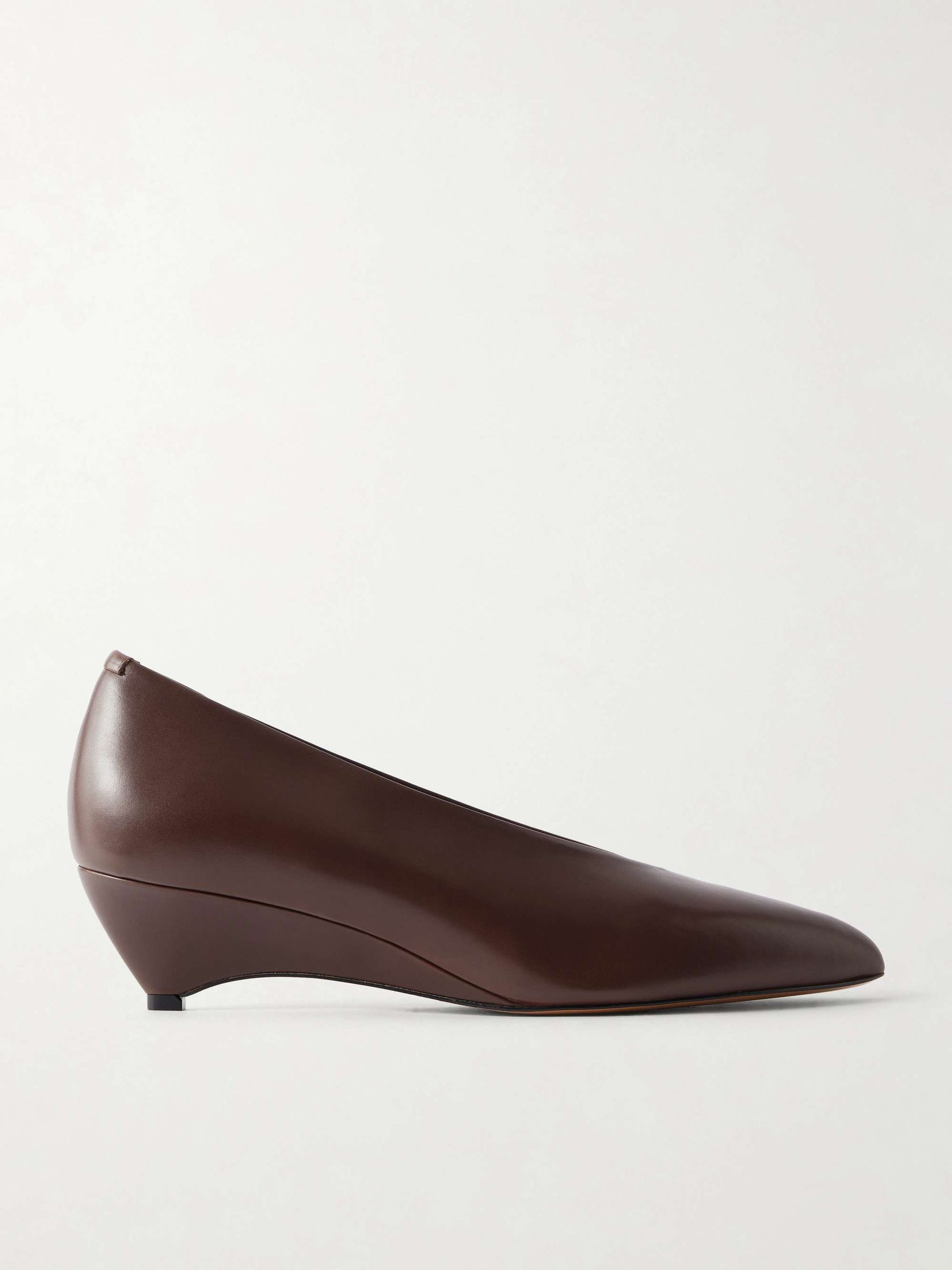 Arc Leather Pumps
