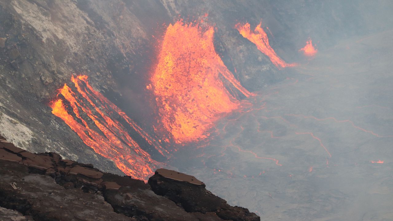 Telephoto image of fissures that opened at Halema'uma'u crater during the ongoing eruption that began Septe. 29 at Kilauea.
