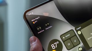 Multitasking on the Google Pixel 10 Pro Fold with the new save app pair feature