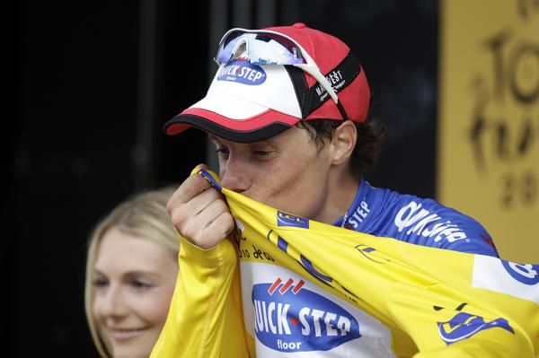 Sylvain Chavanel wanted to keep the yellow jersey until the first mountain stage. Instead, he regained it.