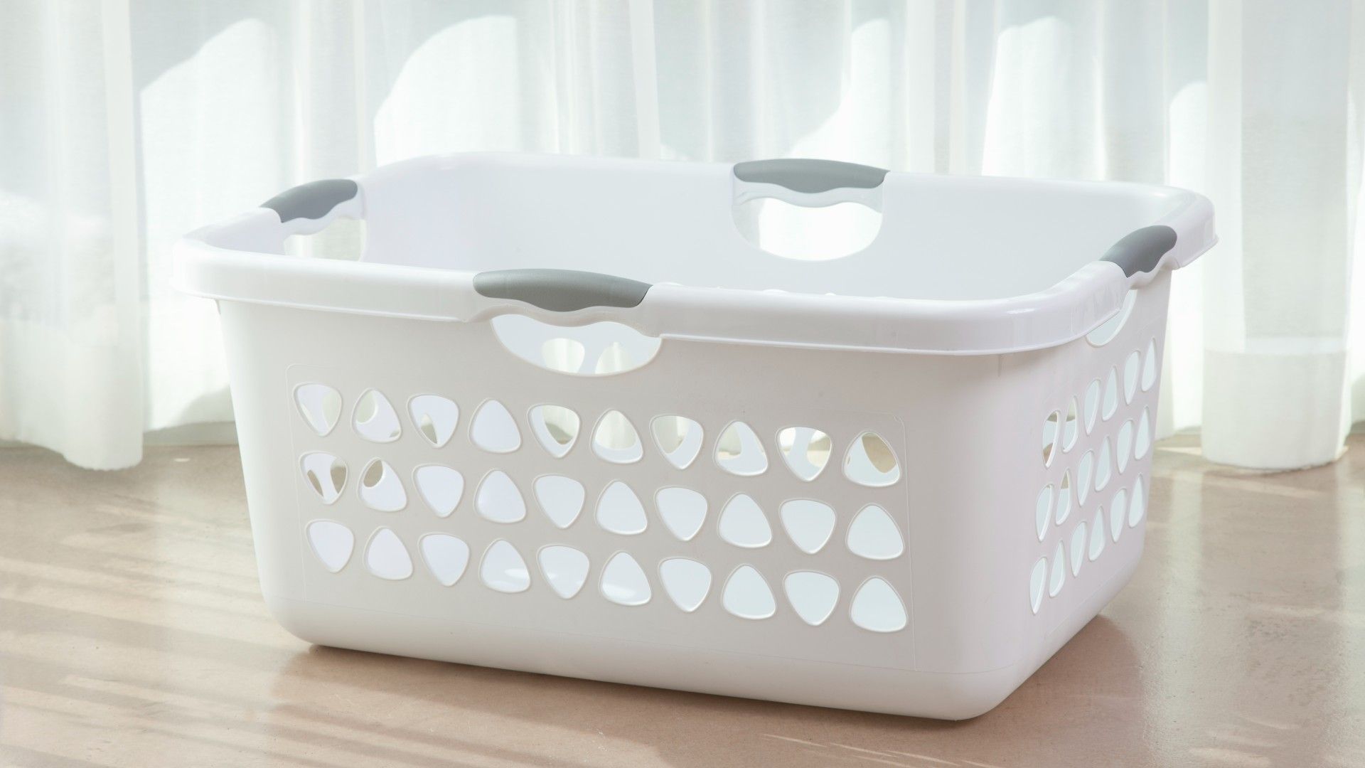 empty laundry hamper