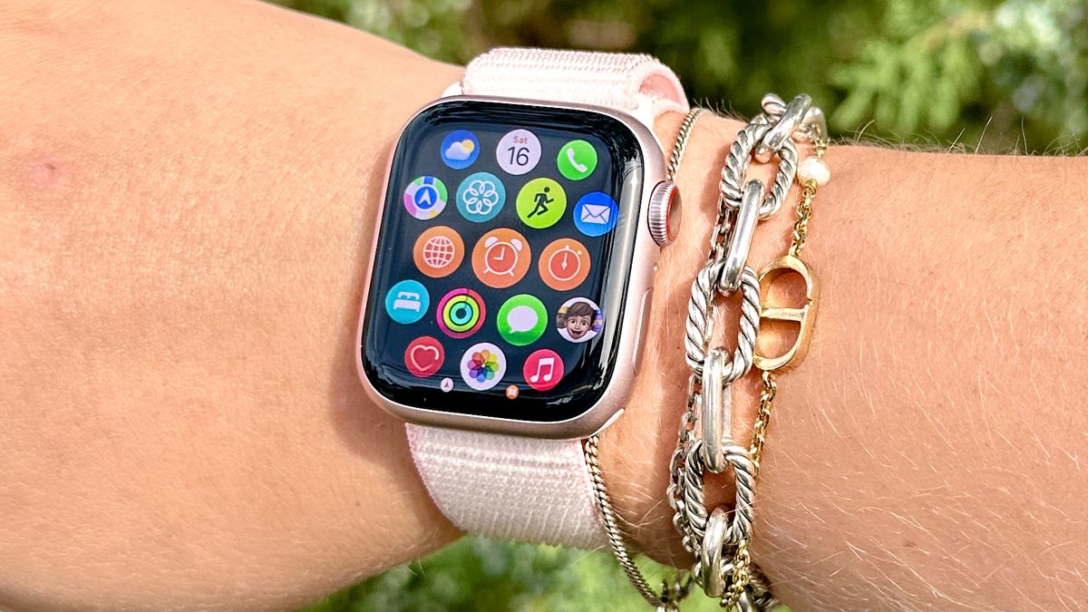 Apple to Halt Sales of Newest Apple Watches in US After Patent Ruling