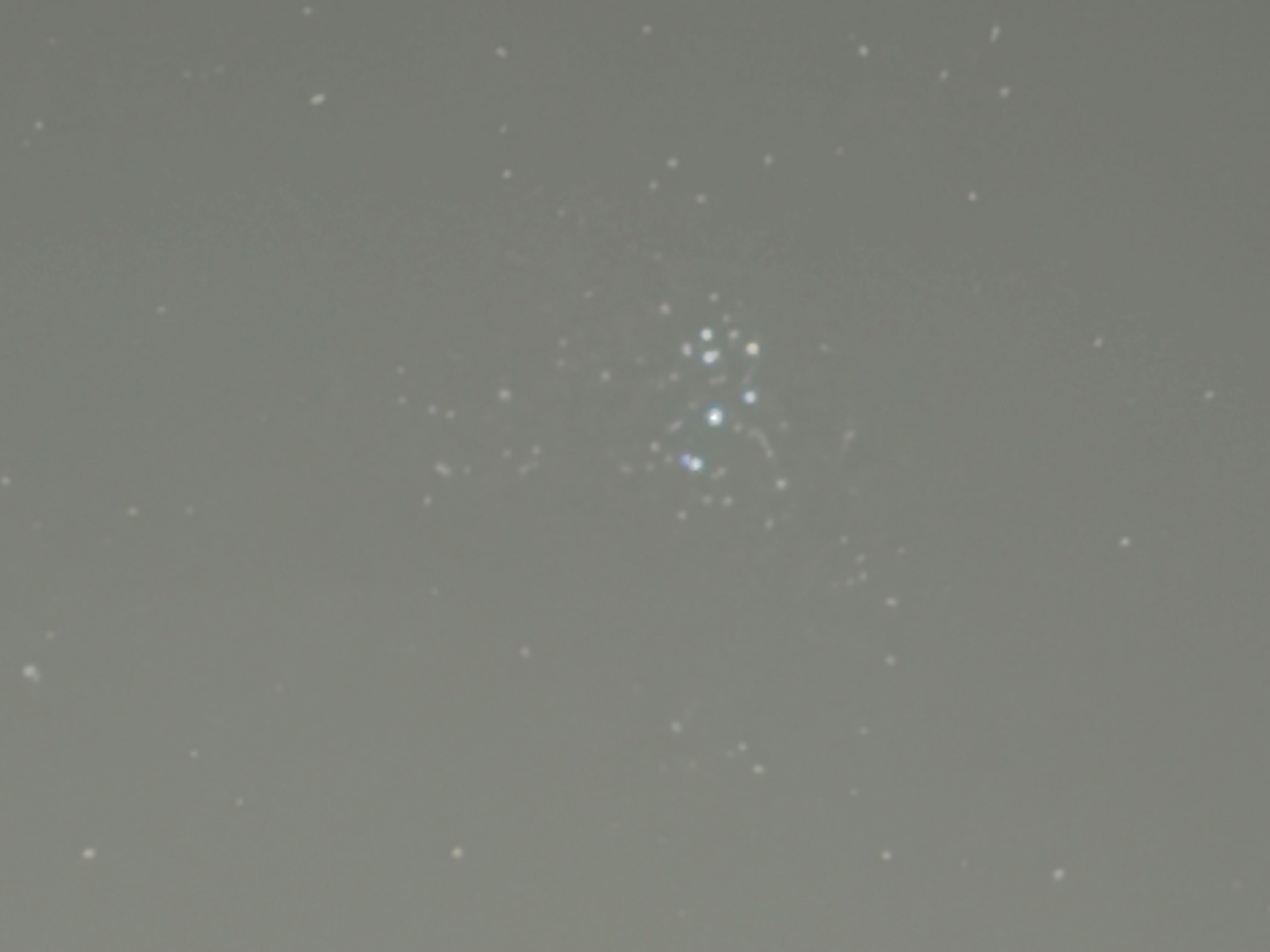 Apple iPhone 17 Pro astrophotography the Pleiades.