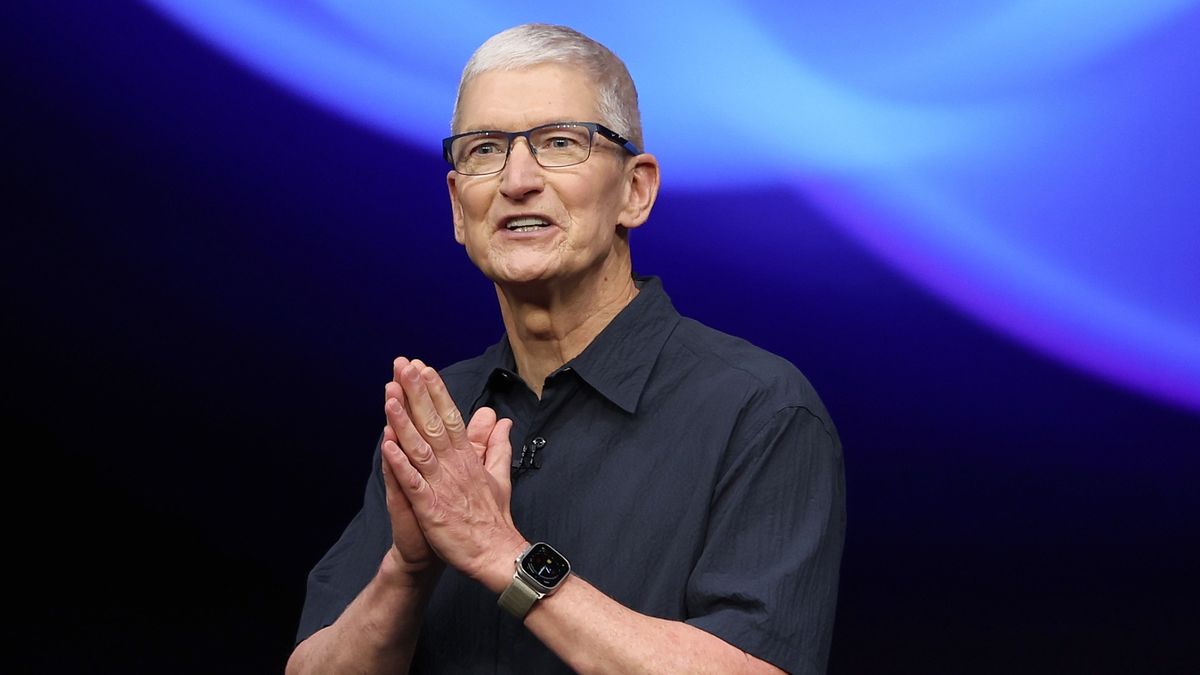 Apple reportedly scraps lighter Vision Pro in favor of smart glasses