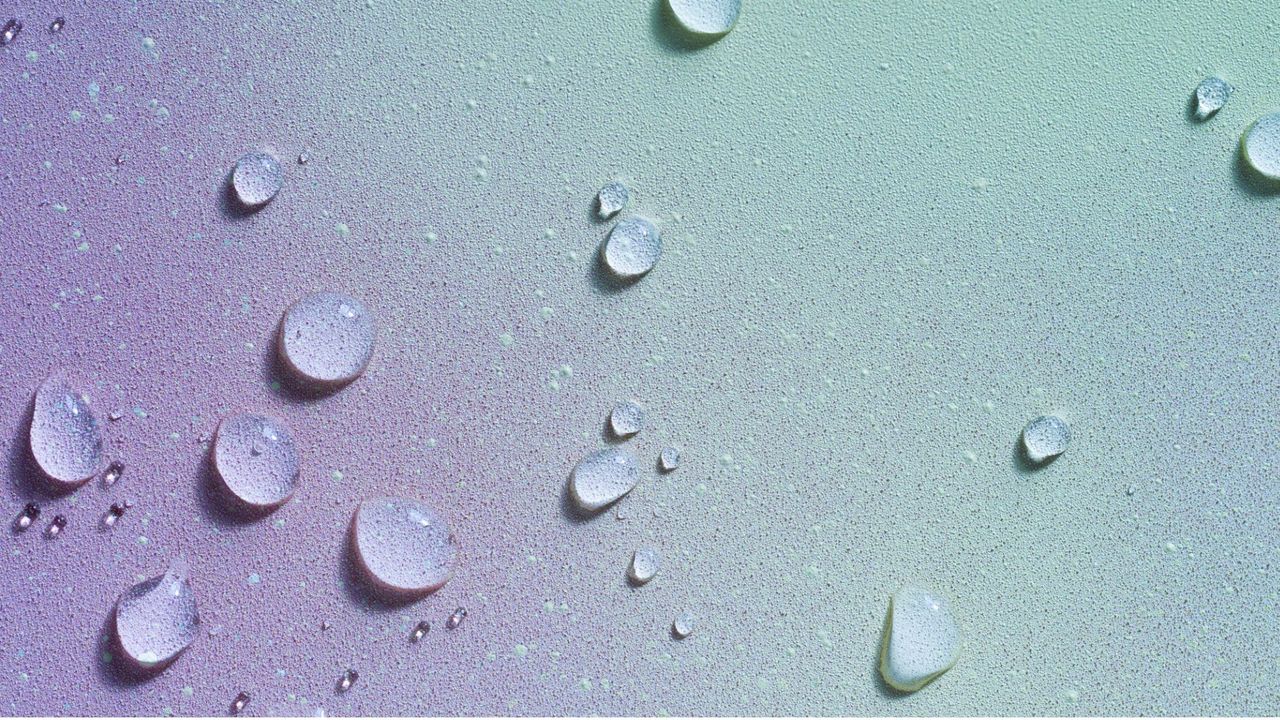 Mould toxicity: Water droplets on a coloured background