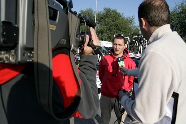 PSK Whirlpool-Author directeur sportif Rene Andrle answers questions after the race.