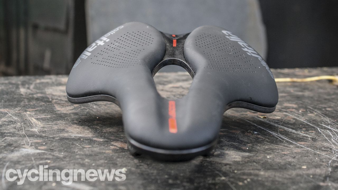 Selle Italia Novus Boost Evo Kit Carbonio Superflow saddle