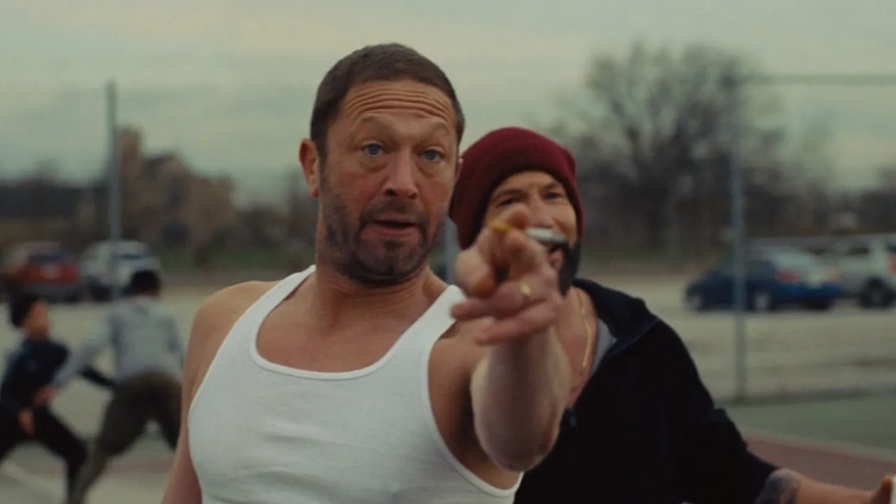 Richie arguing with a cigarette in his hand in Gary.