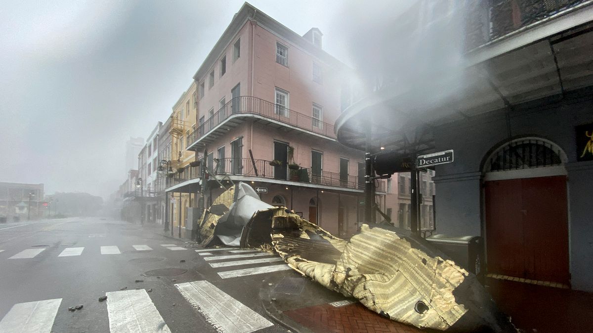 A section of a building&#039;s roof is seen after being blown off during rain and winds in the French Quarter of New Orleans, Louisiana on Aug. 29, 2021 during Hurricane Ida.