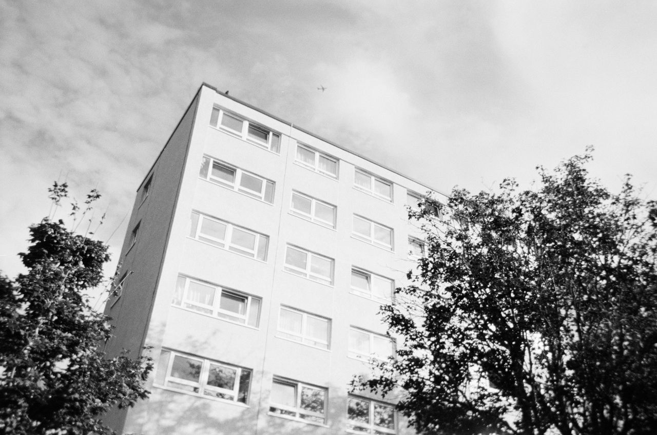 Sample photograph taken with Fujifilm QuickSnap Black and White