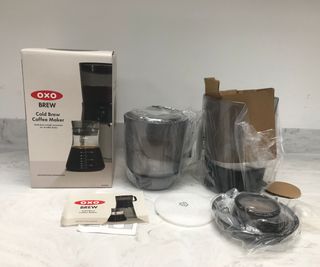 OXO cold brew coffee maker unboxed