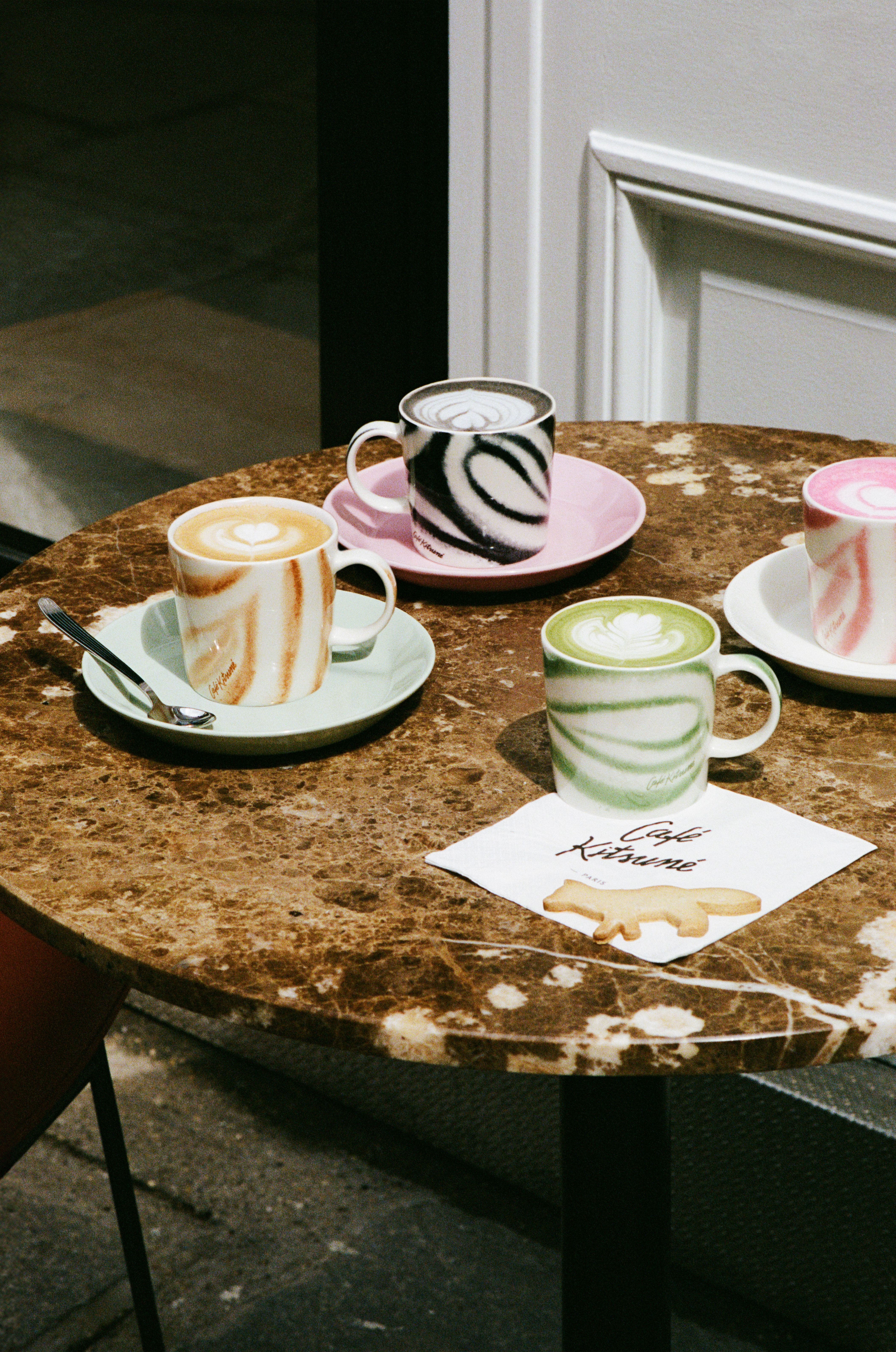 Caf&amp;eacute; Kitsun&amp;eacute; and Iittala