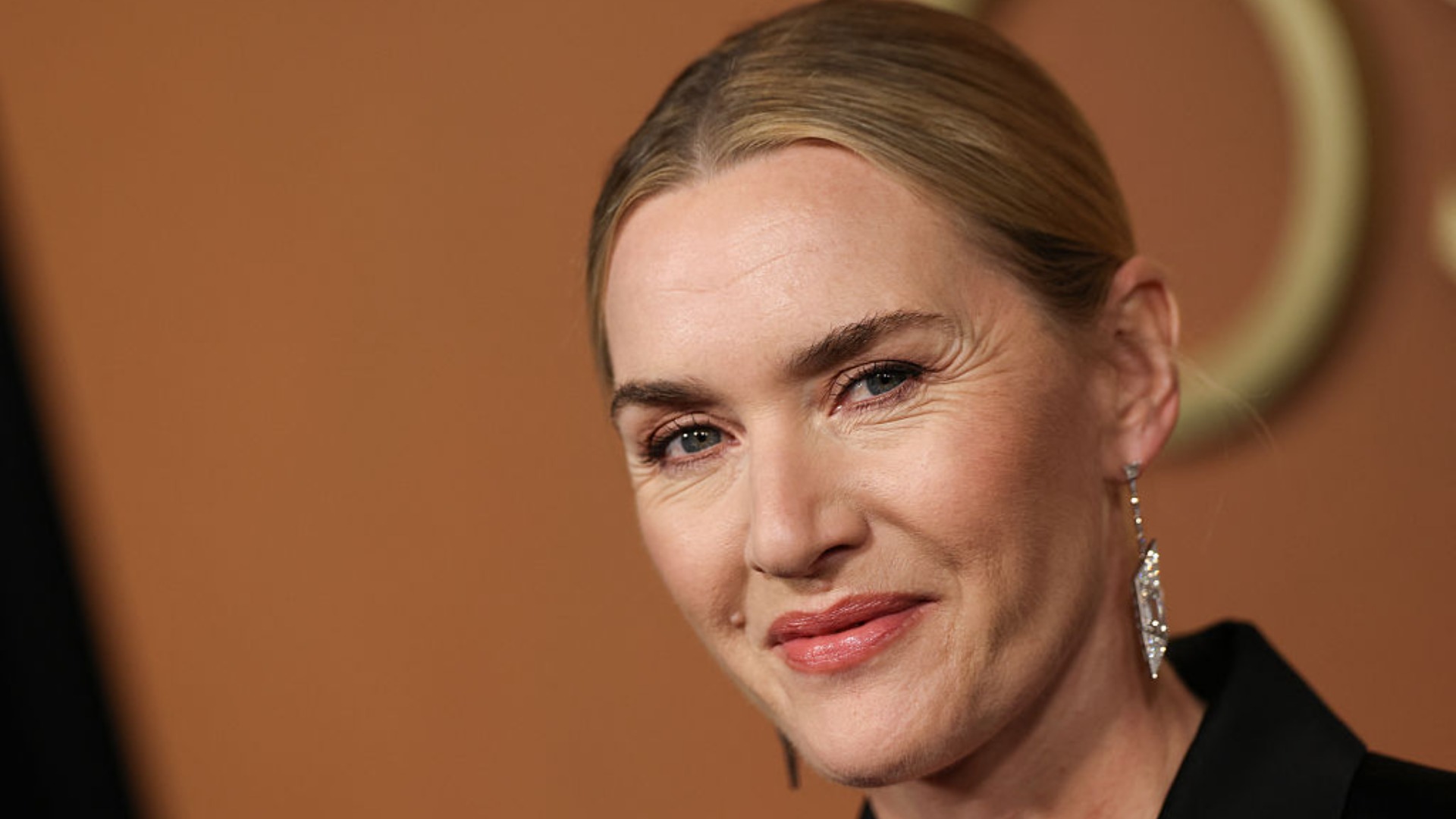 Kate Winslet attends the 16th Governors Awards at the Ray Dolby Ballroom at Ovation Hollywood in Los Angeles