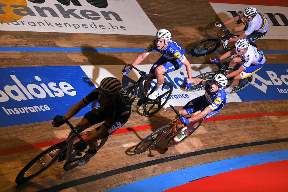 Iljo Keisse and Elia Viviani race the Madison at the Gent Six Day