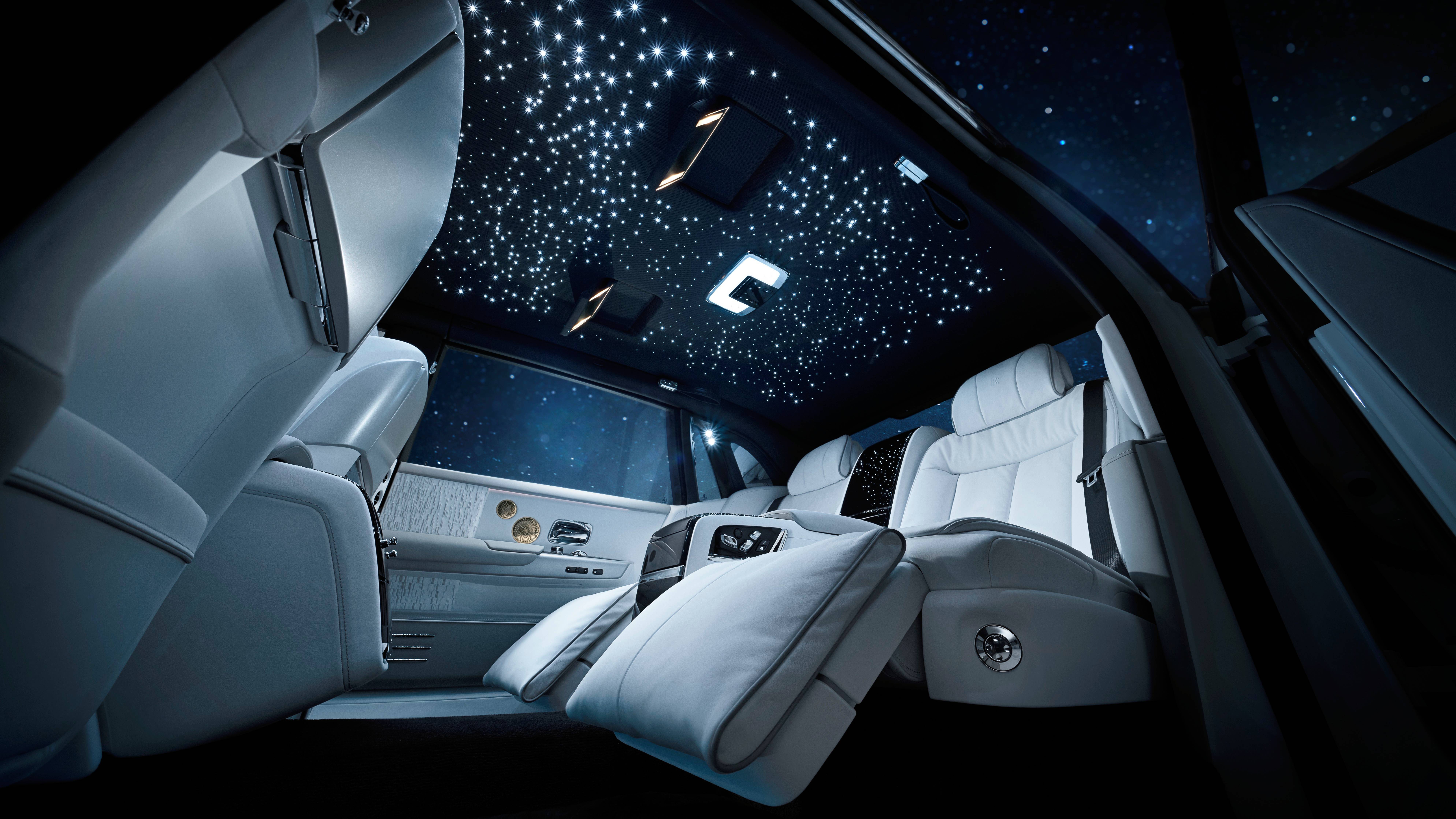 PHOTOS: Rolls-Royce Phantom Starlight Headliner