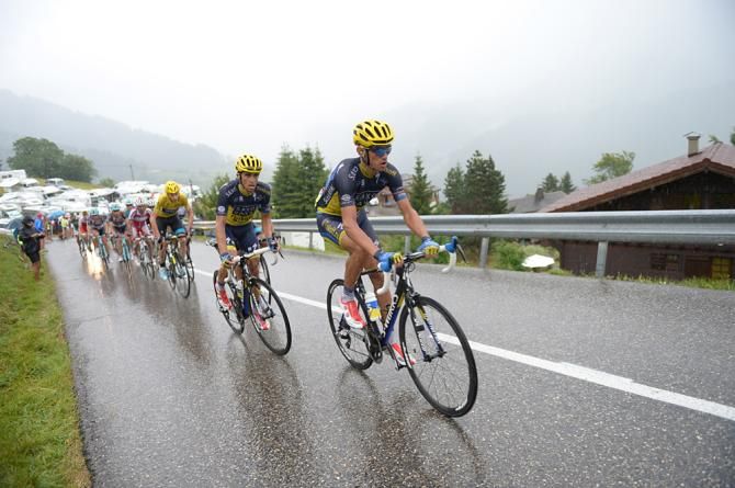 Saxo Bank pushed the pace on the final climb