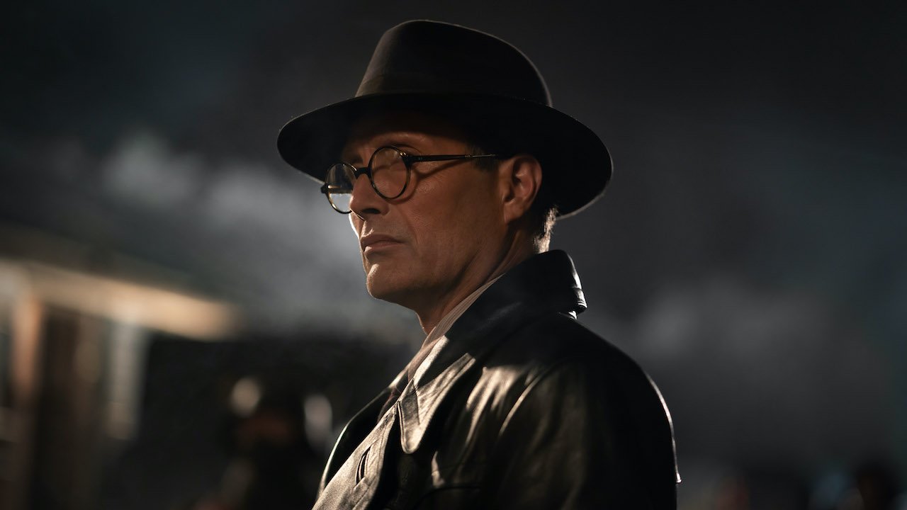 Mads Mikkelsen como Jürgen Voller en Indiana Jones y el dial del destino