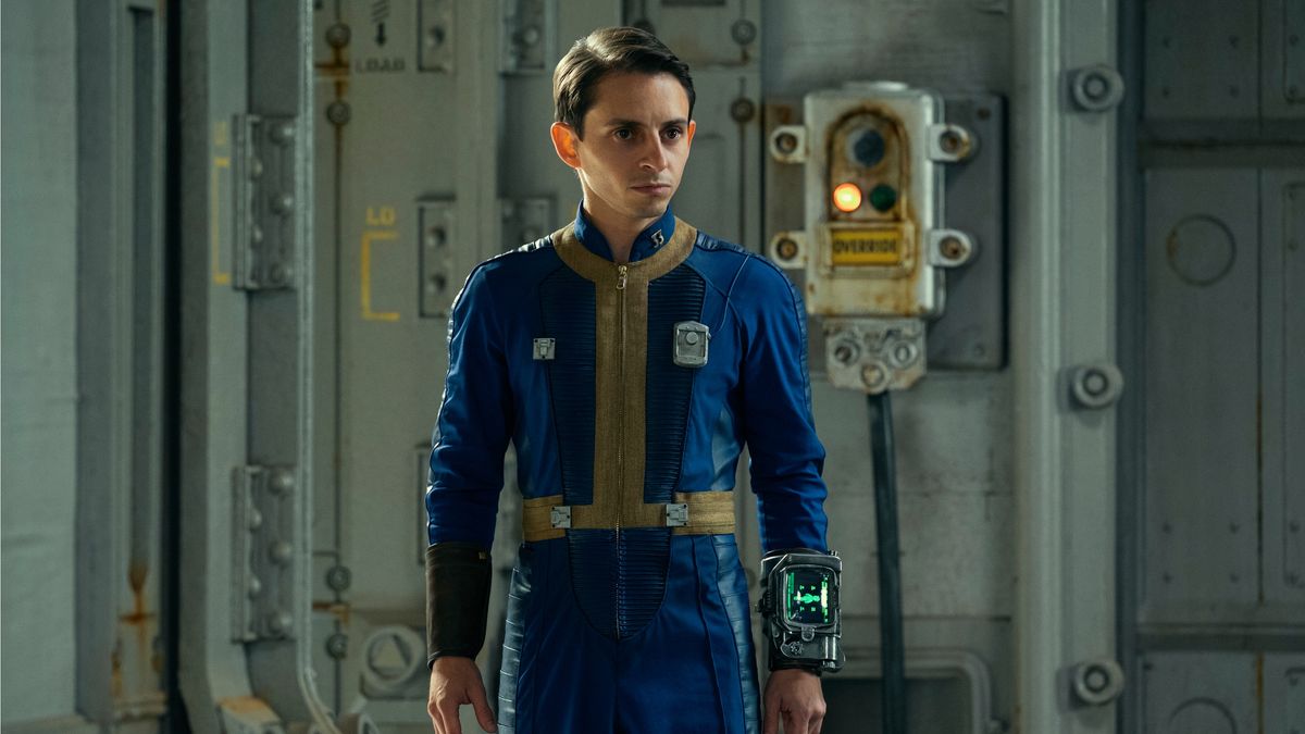 Norman (Moisés Arias) in his Vault Suit in Fallout episode 7