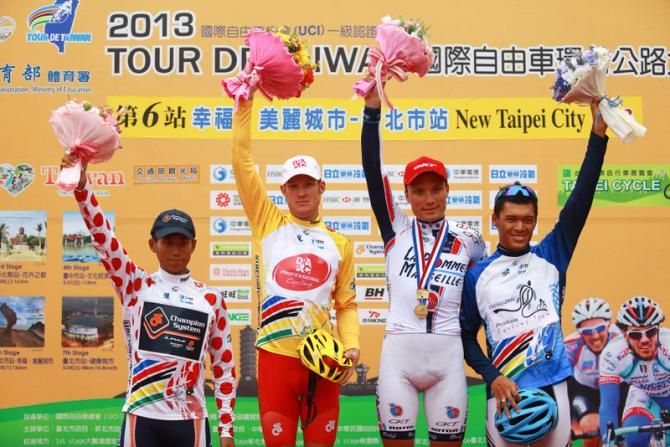 Honours for Feng Chun Kai (king of the mountains), Bernard Sulzberger (race leader), Benjamin Giraud (stage 6 winner) and Saufi Mat Senan (best Asian rider)
