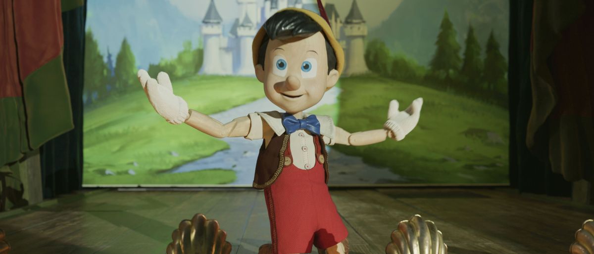 Pinocchio laps up the applause during Stromboli&#039;s musical act in his live-action film remake