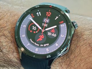 A photo of the OnePlus Watch 3 and OHealth app for Android