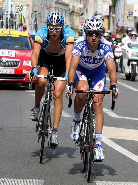 Carlos Barredo (Quick Step) and Marcus Burghardt (Columbia) during their two-man escape.