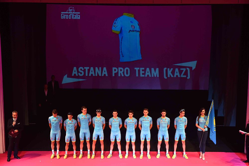 Astana at the 2015 Giro d'Italia team presentation