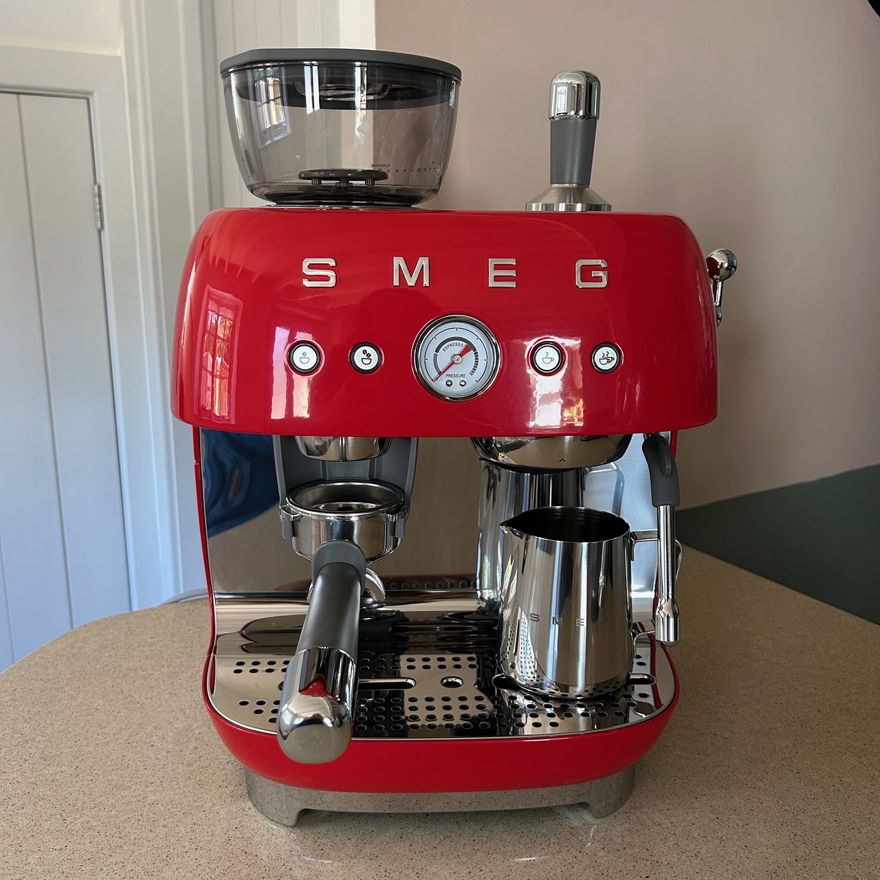Testing the Smeg EGF03 Espresso Machine