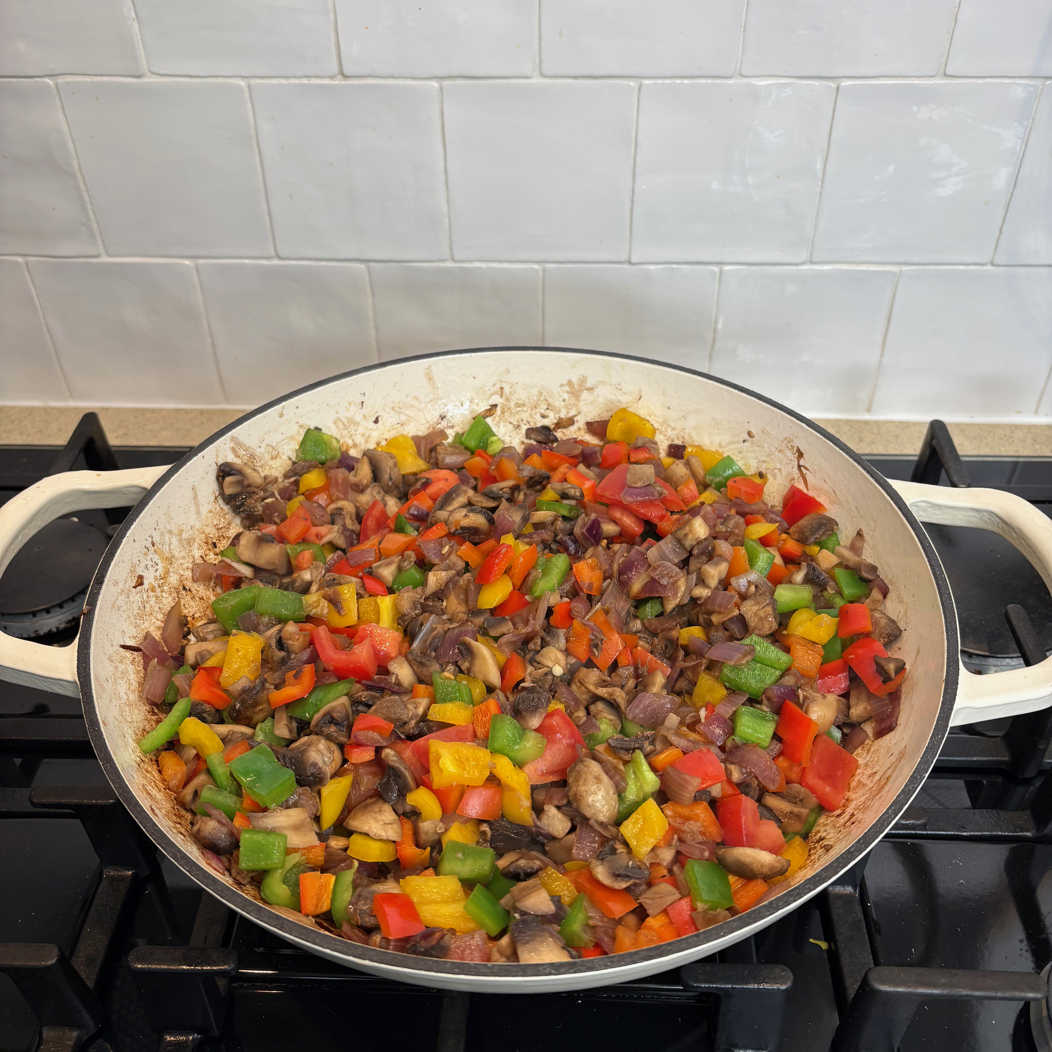 Testing the Salter Chester Cast Iron Casserole Dish set 