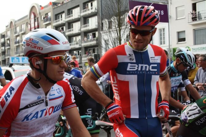 Alexander Kristoff (Katusha) and Thor Hushovd (BMC) talk on the start line
