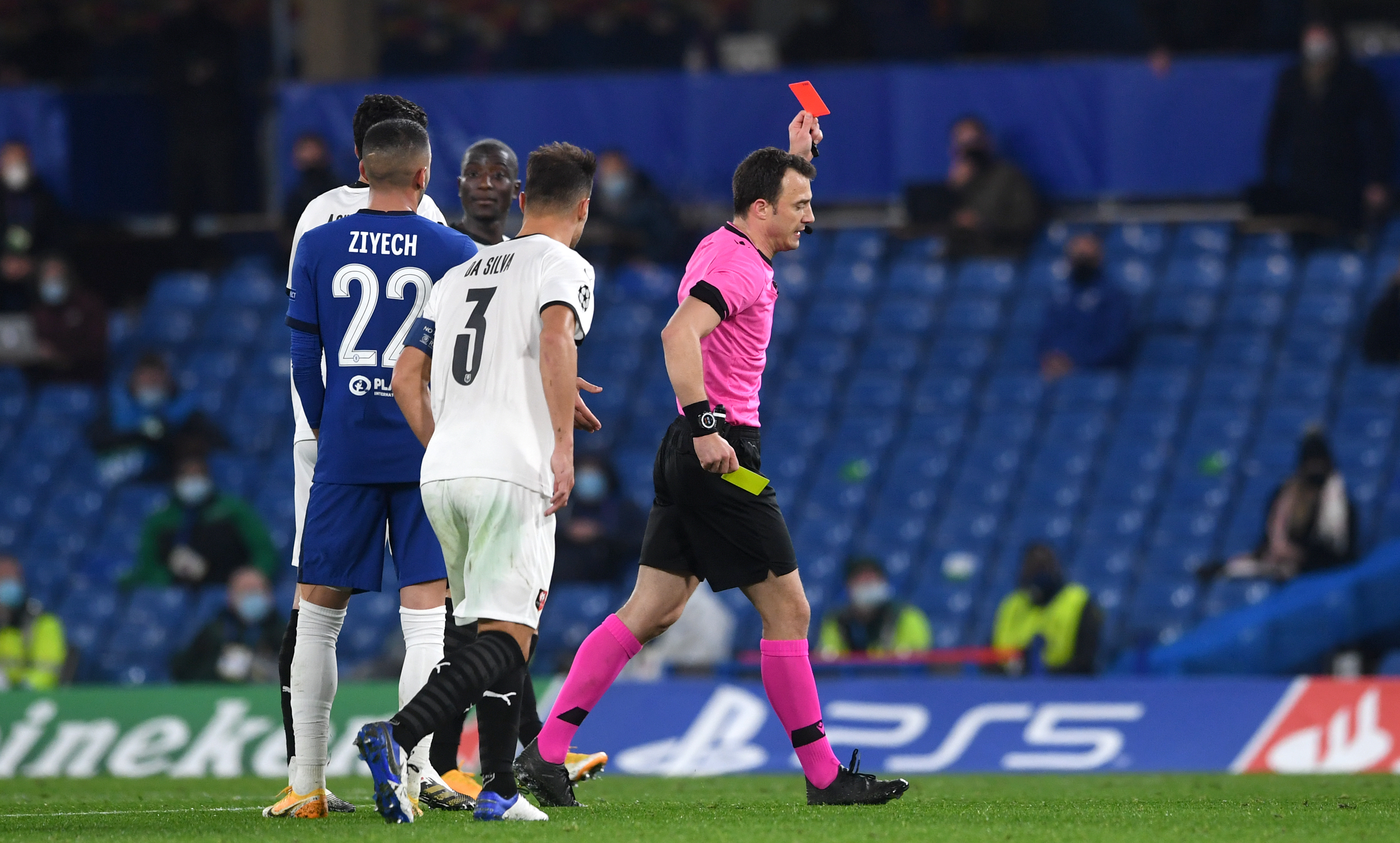 Dalbert was sent off for Rennes