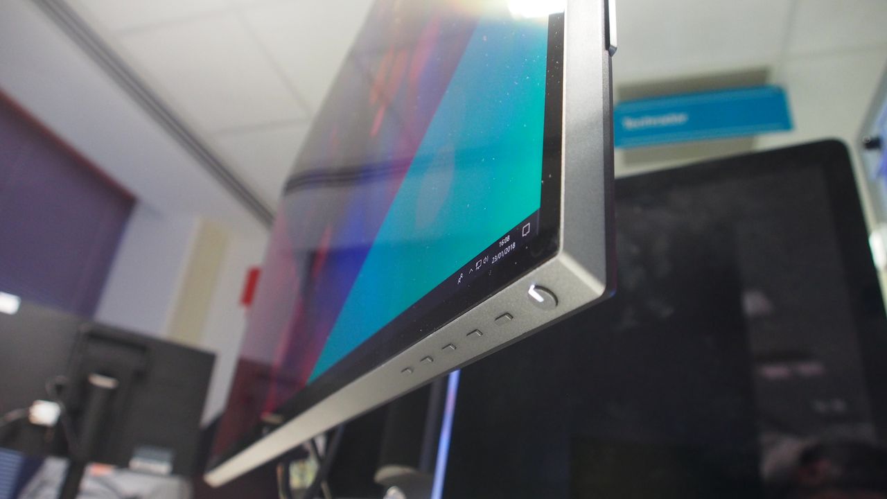 Dell UltraSharp UP3218K