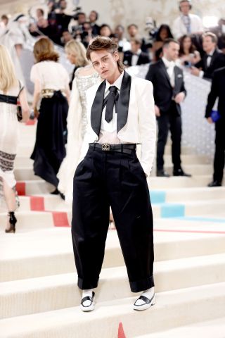 NEW YORK, NEW YORK - MAY 01: Kristen Stewart attends The 2023 Met Gala Celebrating "Karl Lagerfeld: A Line Of Beauty" at The Metropolitan Museum of Art on May 01, 2023 in New York City.