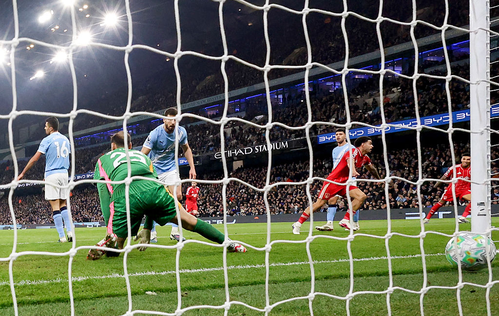 Nottingham Forest claimed a 2-2 draw at the Etihad Stadium