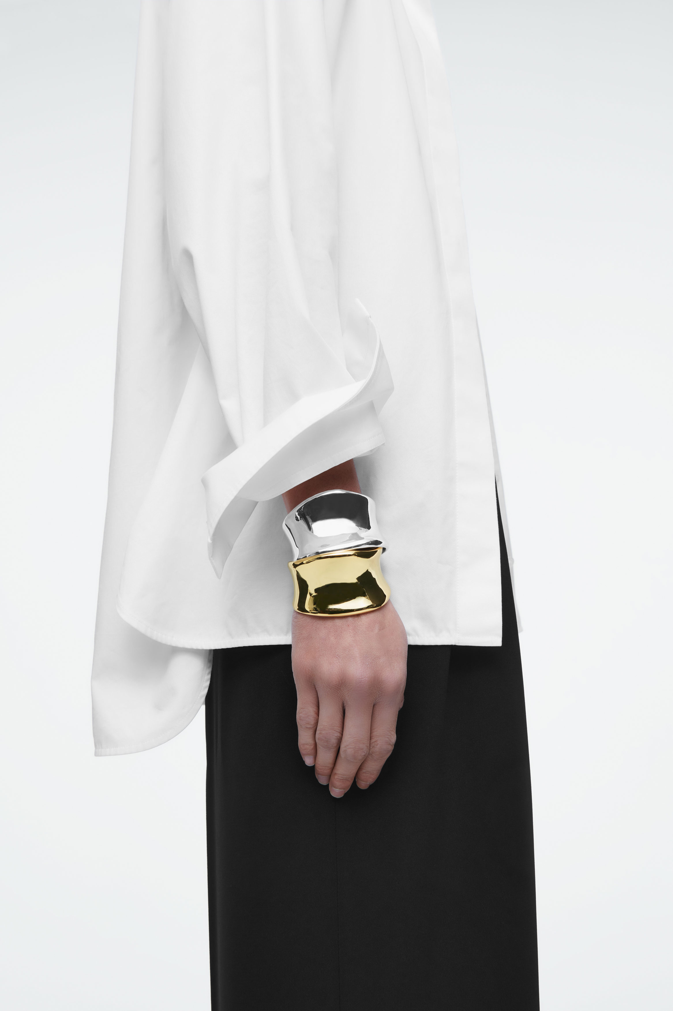Sculpted Cuff