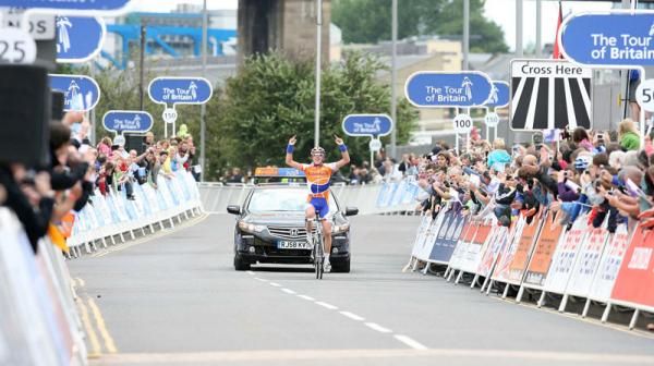 Kai Reus (Rabobank) took his time to celebrate his victory