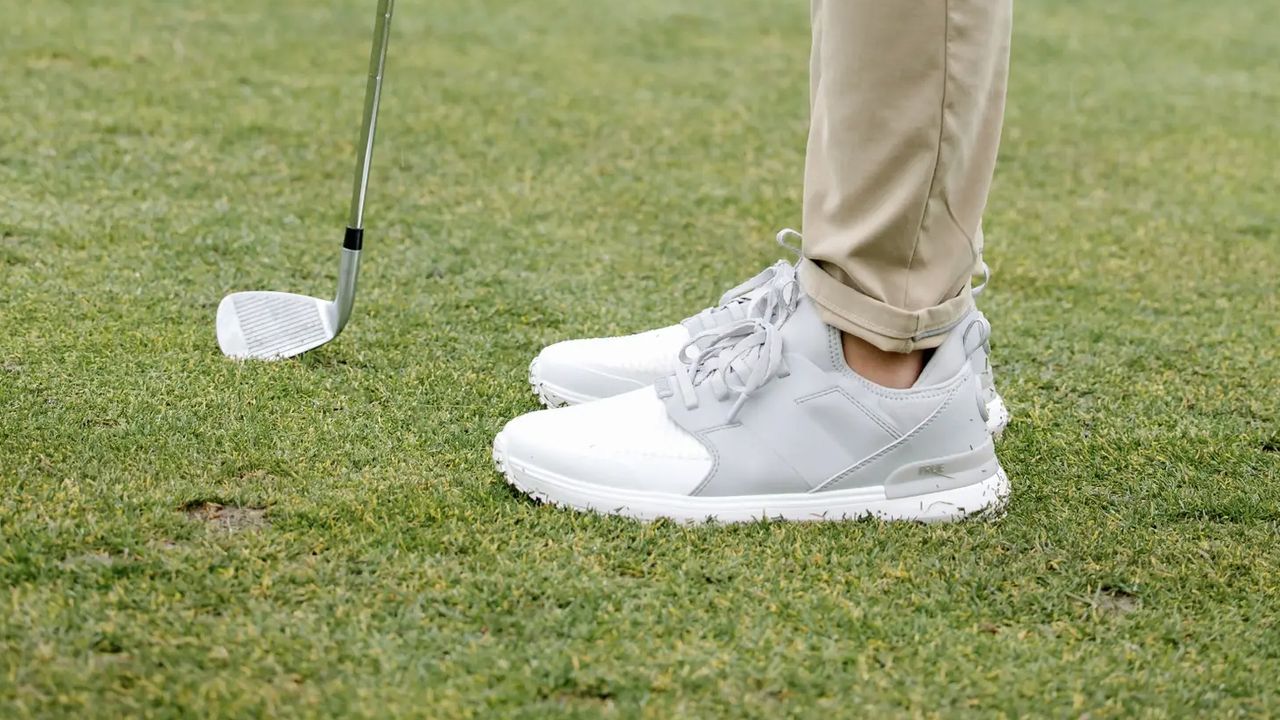 TRUE Linkswear Lux G Golf Shoe