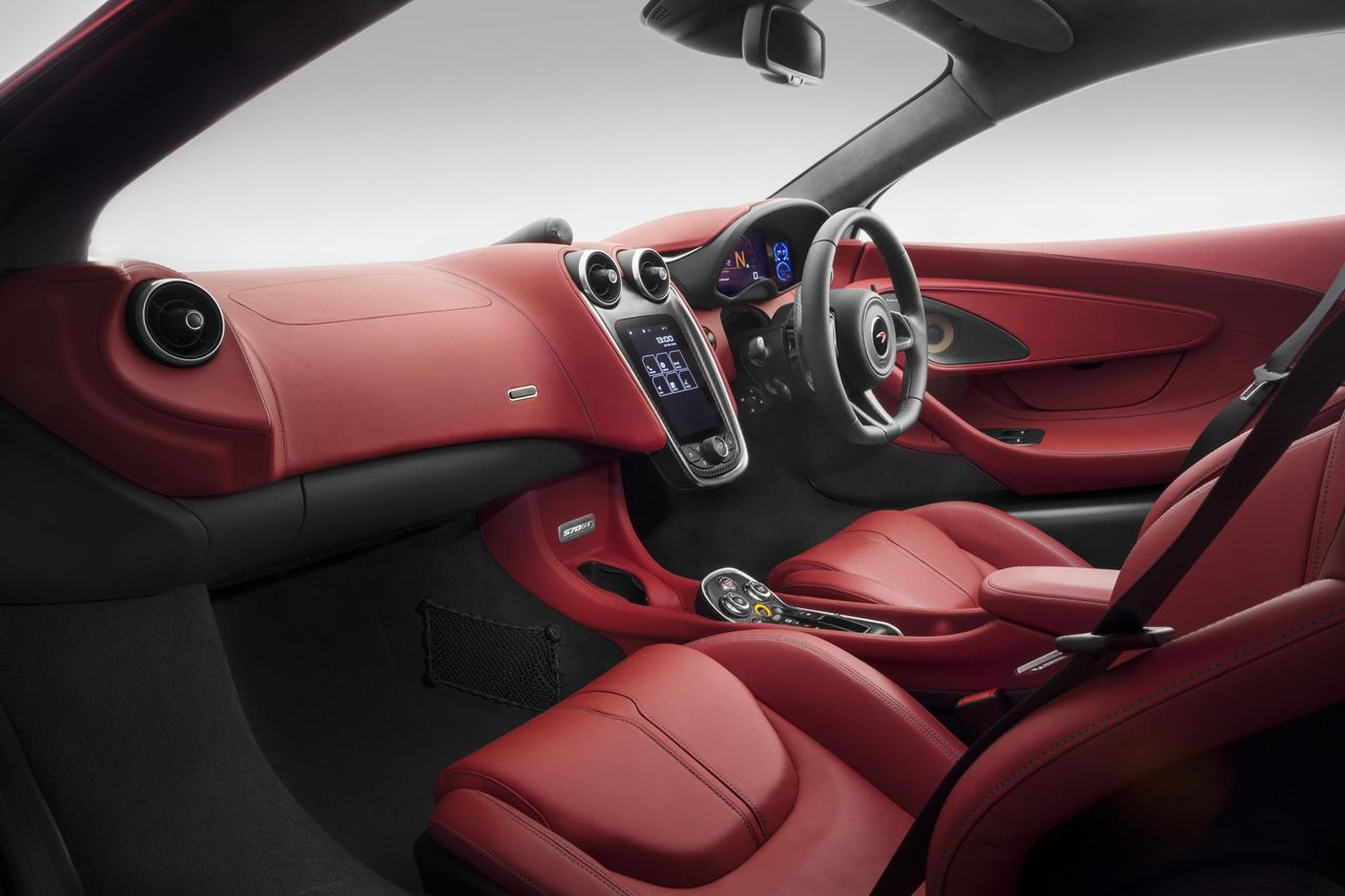 mclaren_570gt_09.jpg