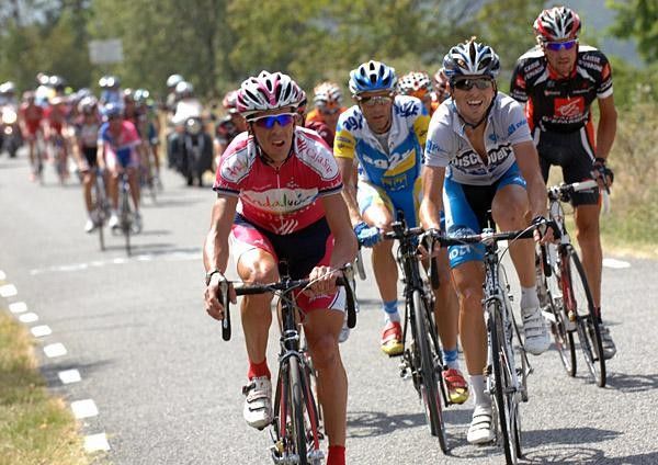 Perez makes his move