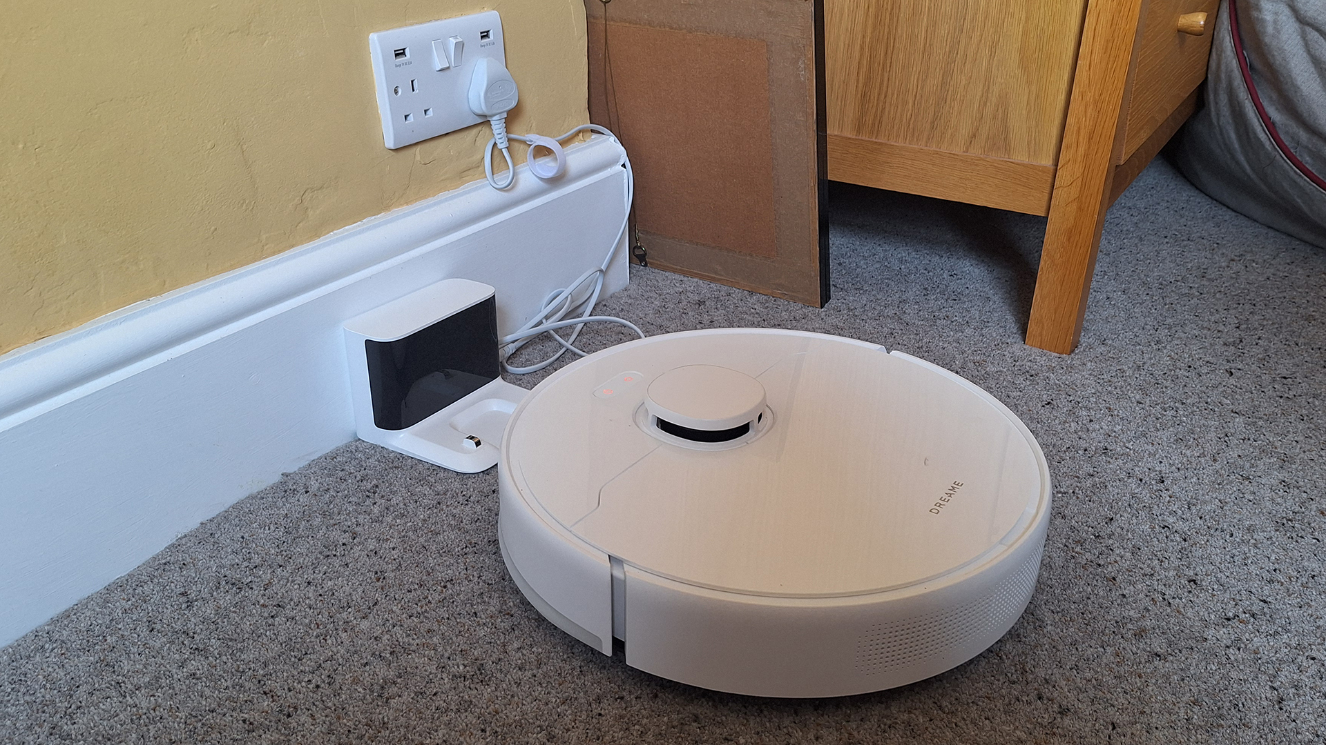 Dreame D9 Max Gen 2 robovac in its dock