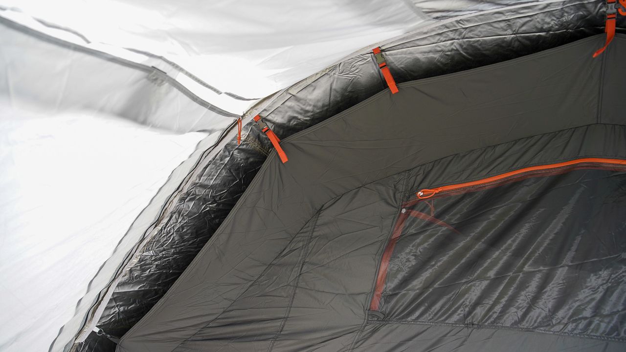 Quechua Inflatable Camping Tent Air Seconds 4.1 F&amp;B 4 Person 1 Bedroom review